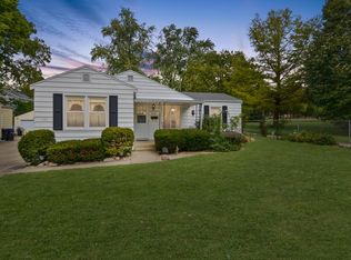 710 E Wood St, Bloomington, IL