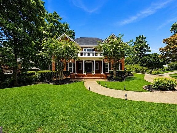 4th image of 988 Grantham Way