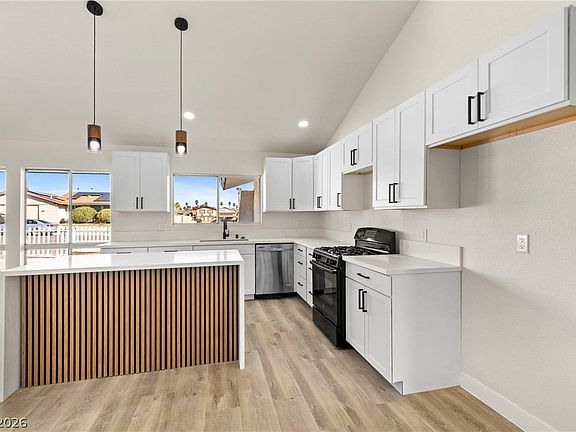 4th image of 4509 Margarete Ave