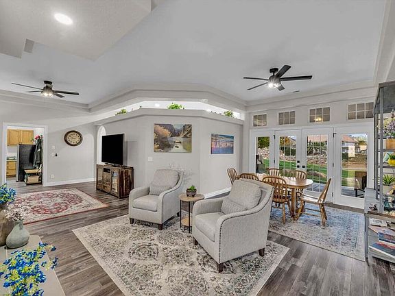 3rd image of 2104 Fairway Hills Dr