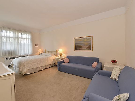 3rd image of 72-17 34th Ave APT 3L