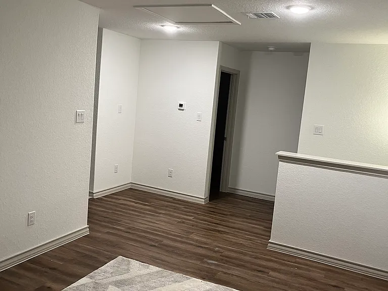 2077 Silver Oaks #1 — Photo 20