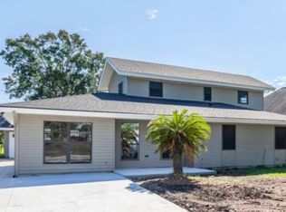 2625 Saba Ln, Port Neches, TX 77651