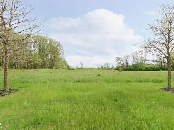 7753 Beck Ln, Zionsville, IN 46077