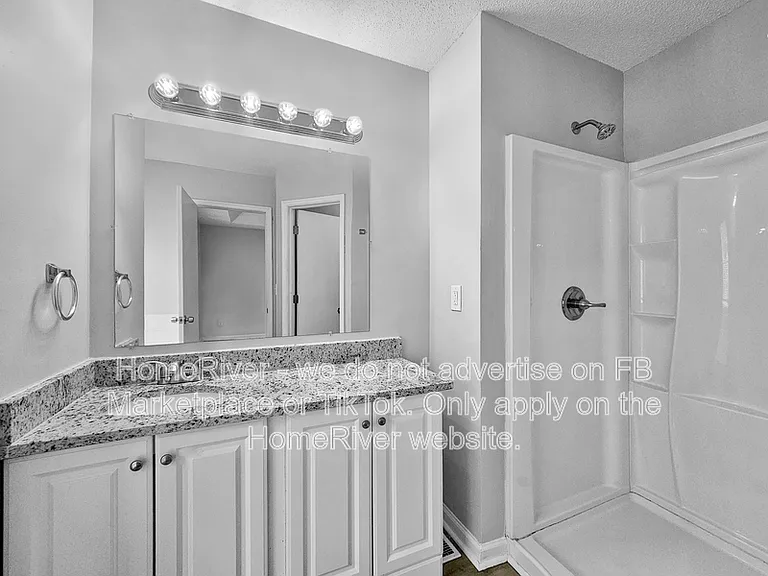 1957 Phillips Lake Blf — Photo 16