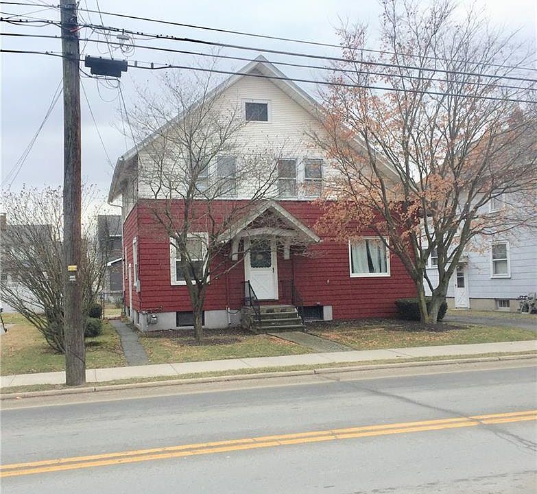 1st image of 7 Kingston Ave