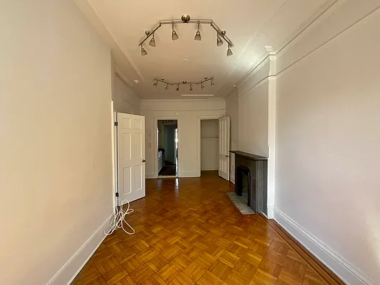 Rented by Compass | media 6