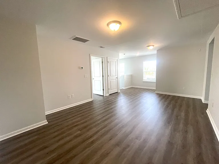 438 Pacific Commons Dr — Photo 15