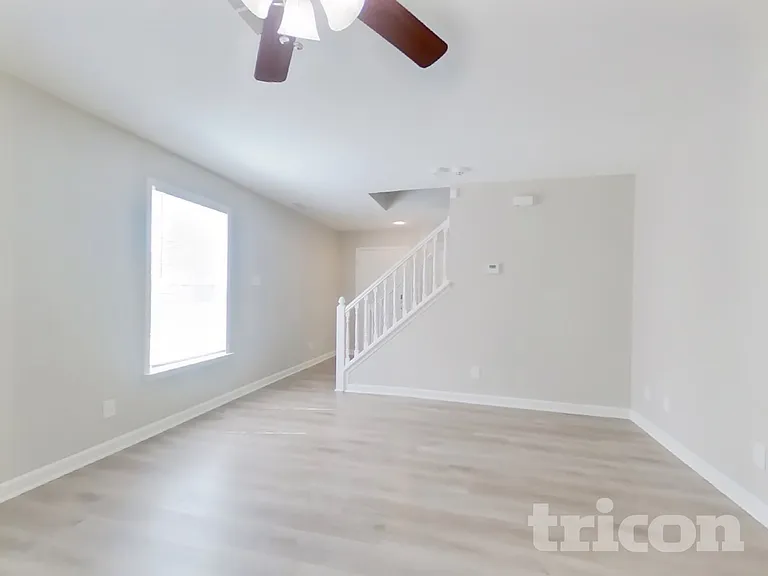 1117 Swearngan Ridge Ct — Photo 2