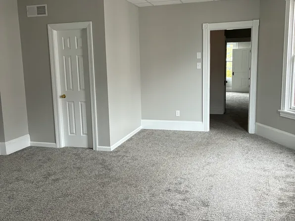 151 W High St #2, Carlisle, PA 17013