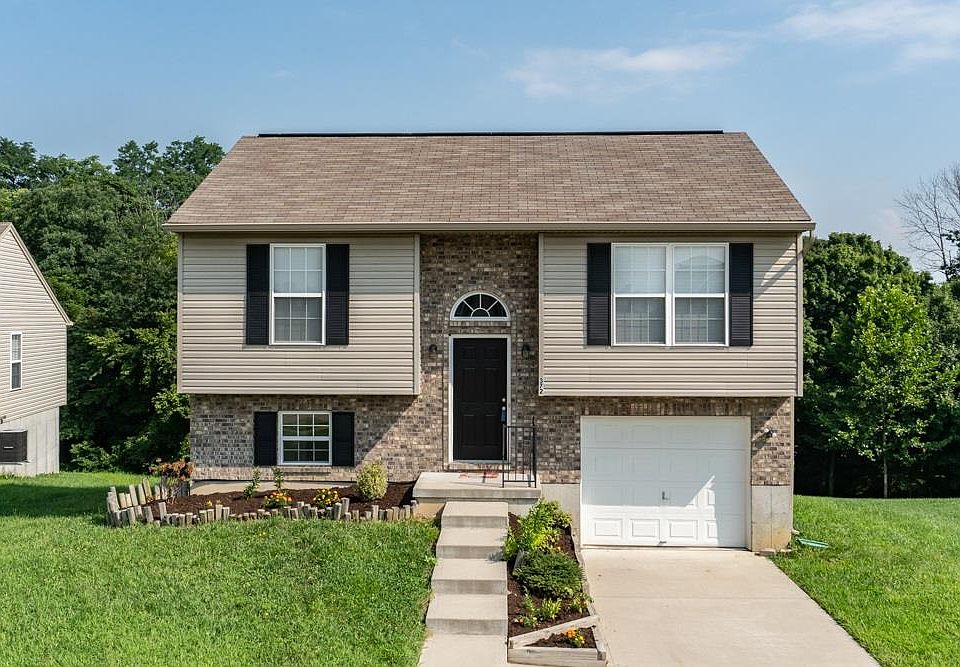 1st image of 372 Rocky Pointe Ct
