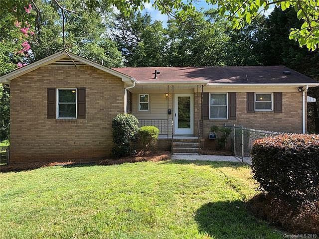 1st image of 2919 Crescent Ln