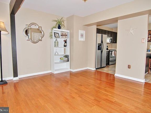 5th image of 2275 Wetherburne Way