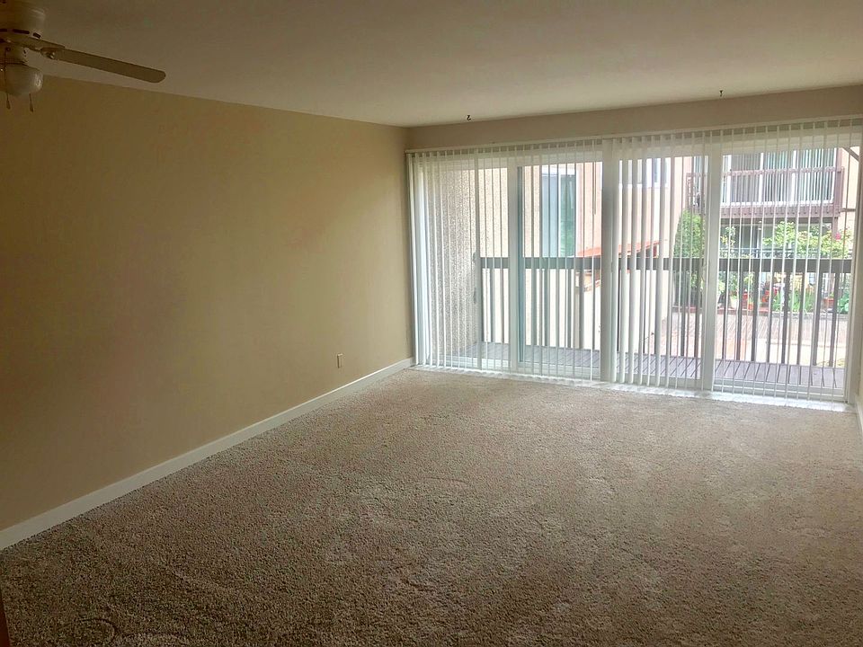 Aladdin 6805 & 6811 Woodlawn Ave NE Seattle WA Zillow