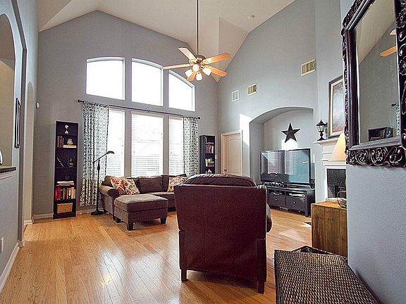 3rd image of 8627 Sunrise Meadow Ln