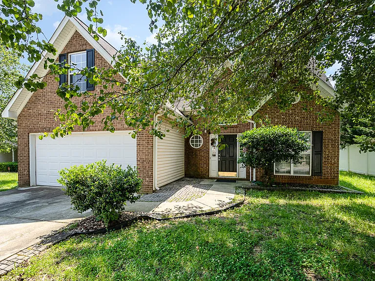 6656 Blythedale Dr — Photo 1