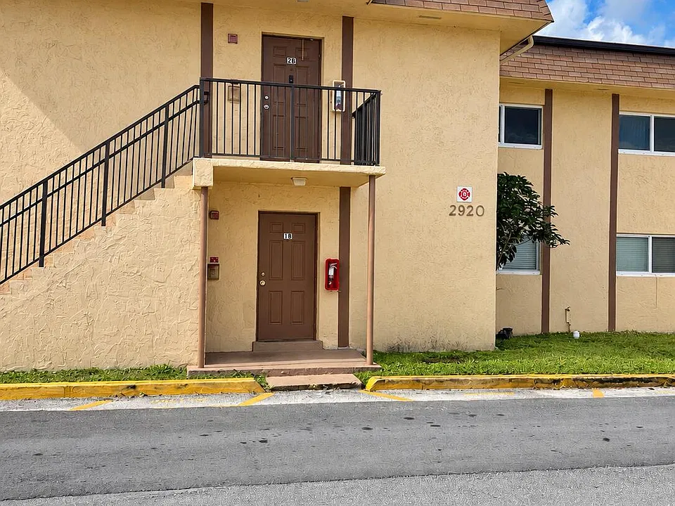 2802 NW 55th Ave #2A