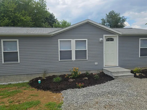 105 Poplar St, Loogootee, IN 47553