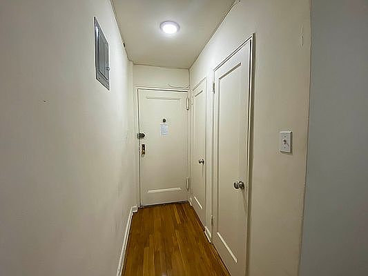 2nd image of 140-35 Burden Cres APT 205
