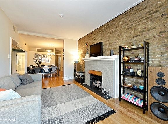 3rd image of 917 W Diversey Pkwy Unit 3