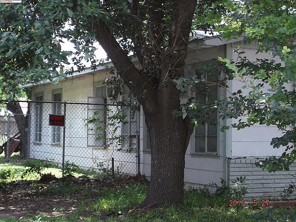 2nd image of 250 Marchmont Ln