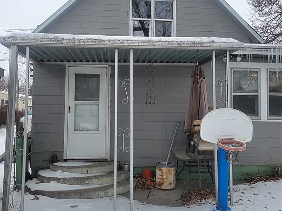 5th image of 510 6th Ave E