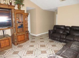 7631 Woodland West Dr, Houston, TX 77040