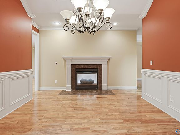 4th image of 102 Westin Pl