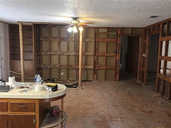 5th image of 1700 Larkwood Ct