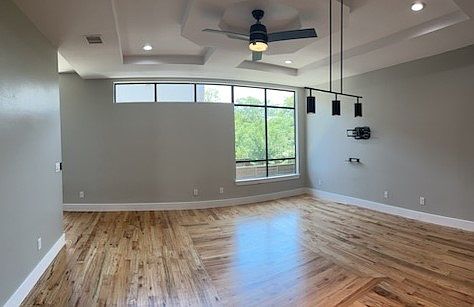 2nd image of 4406 Munger Ave #1