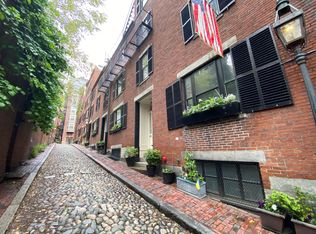 4 Acorn St, Boston, MA 02108