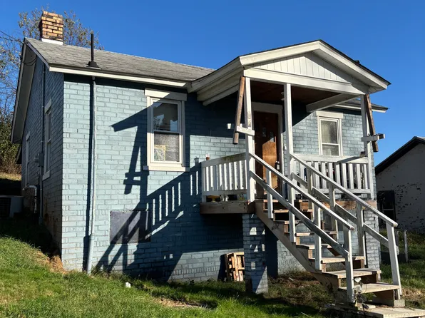18 Junction B St, Ellsworth, PA 15331