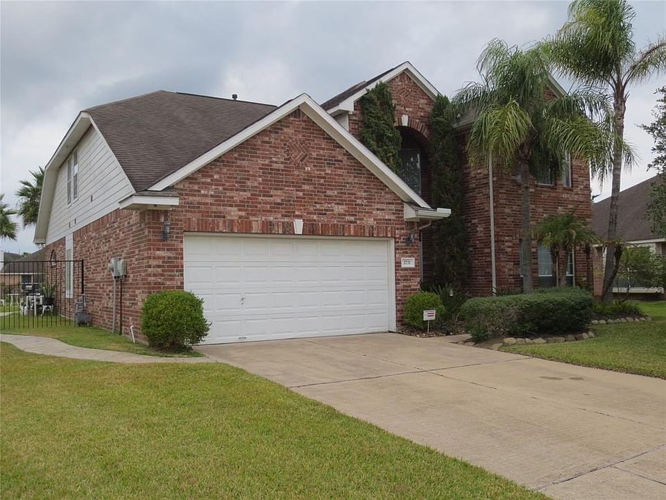 1st image of 2731 S Cedar Hollow Dr