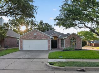 7700 Black Bear Ct, Fort Worth, TX 76137
