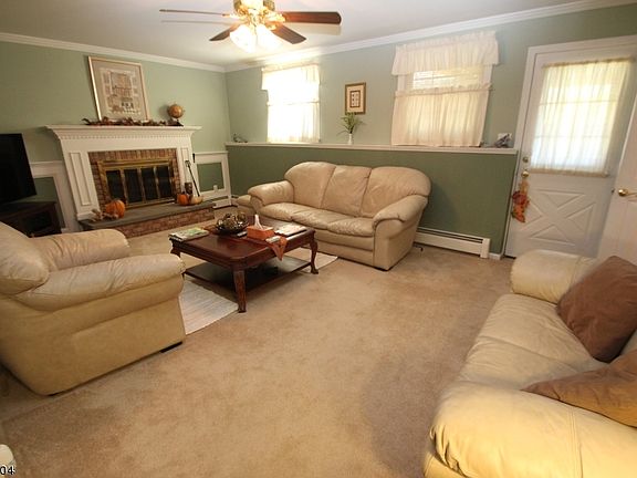 5th image of 2 Wedlake Ct