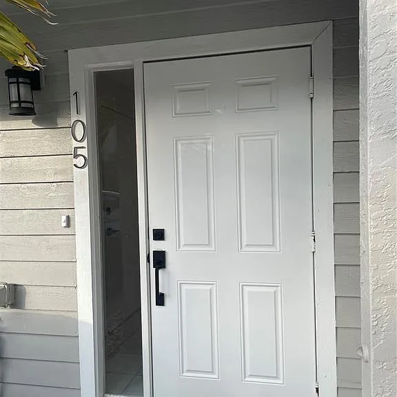 745 Pinellas Bayway S #105 — Photo 2
