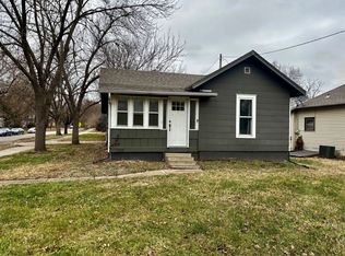 320 S Manhattan Ave, Manhattan, KS 66502