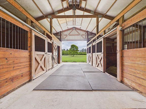 4th image of 519 Beck Rd