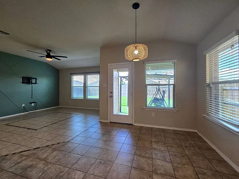 5308 Waterbank Ln — Photo 8