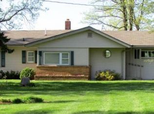 36077 N Shoreland Rd, Sturgeon Lake, MN 55783