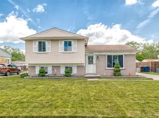 1455 Portland St, Westland, MI 48186