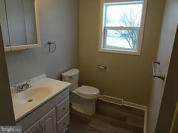 8795 Kings Rd — Photo 9