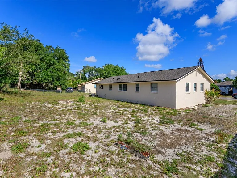 131 Langston Dr — Photo 17