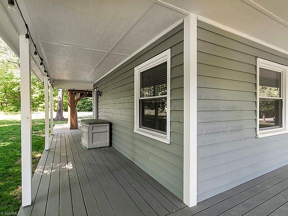 4th image of 1721 Wendy Ln