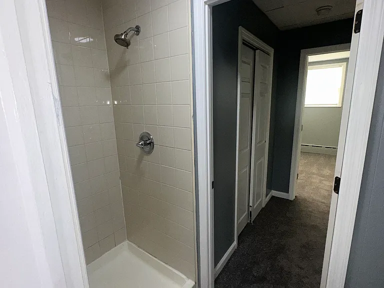 84 Washington St #1R — Photo 8