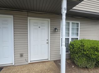 9 Arbor Ln, Glen Carbon, IL 62034