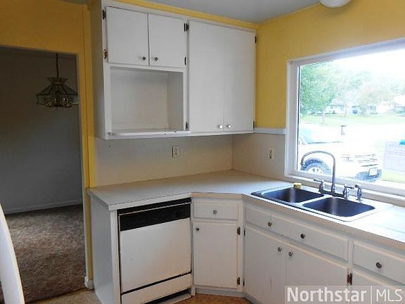 2nd image of 4008 Gisella Blvd