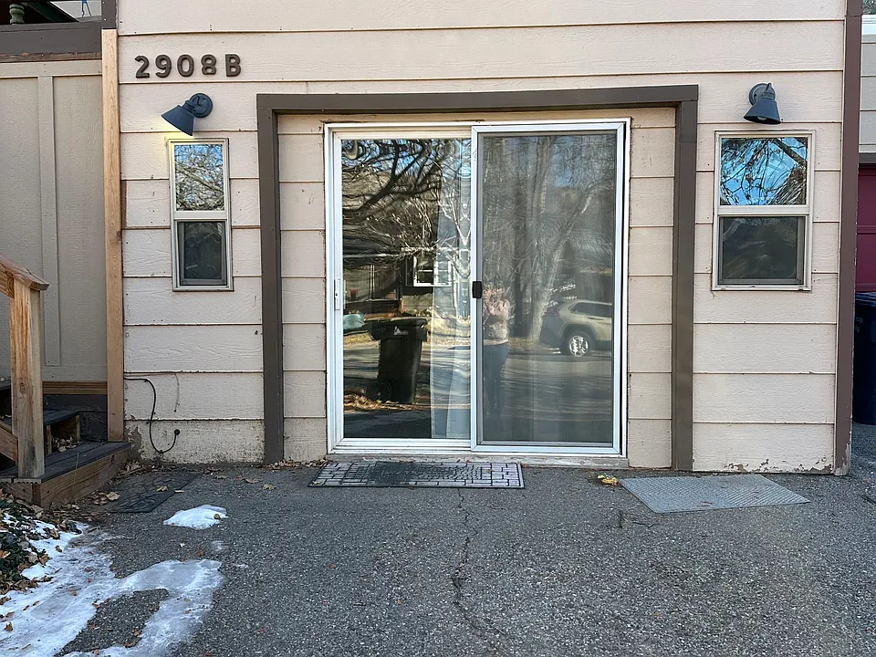 2908 Richard Dr #BASEMENT