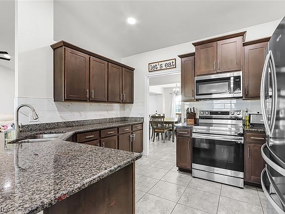 4th image of 3509 SW 8th Court Cpe