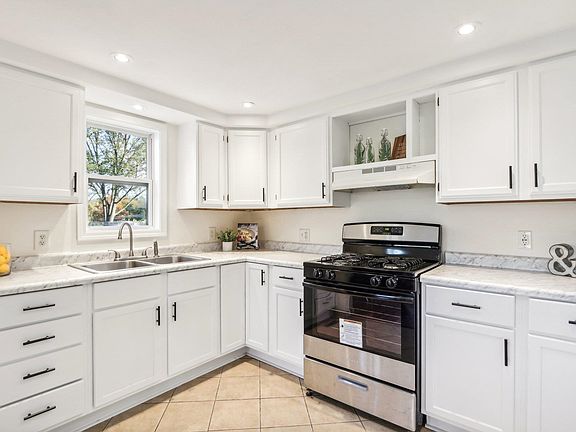 4th image of 1125 Hamilton Ave